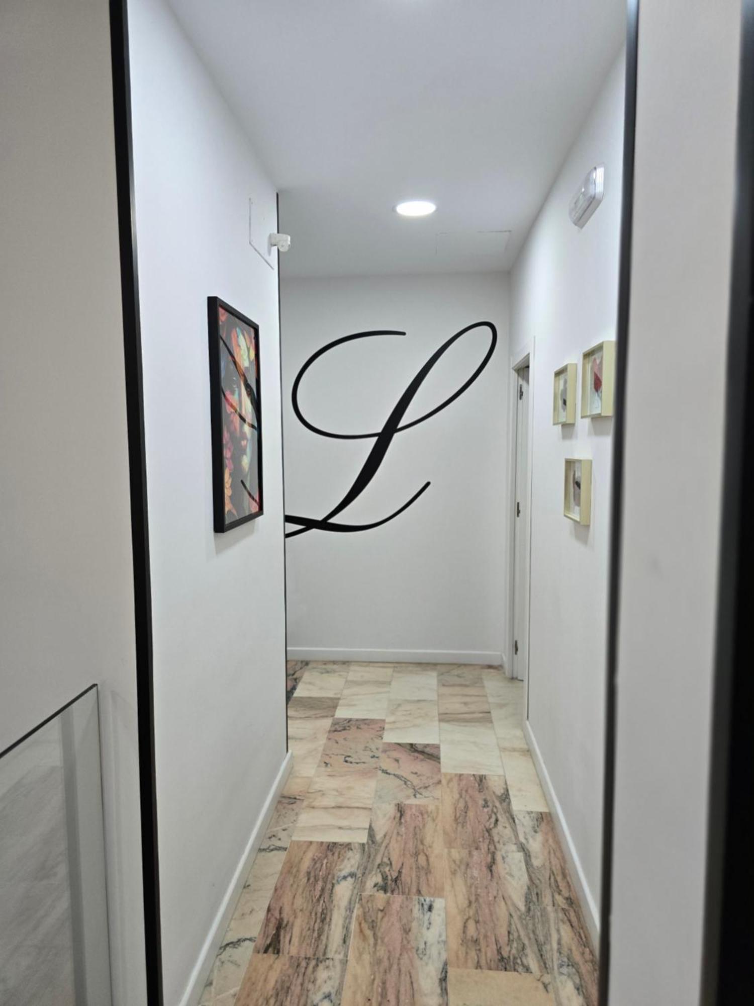 Lhome Sevilla Bagian luar foto