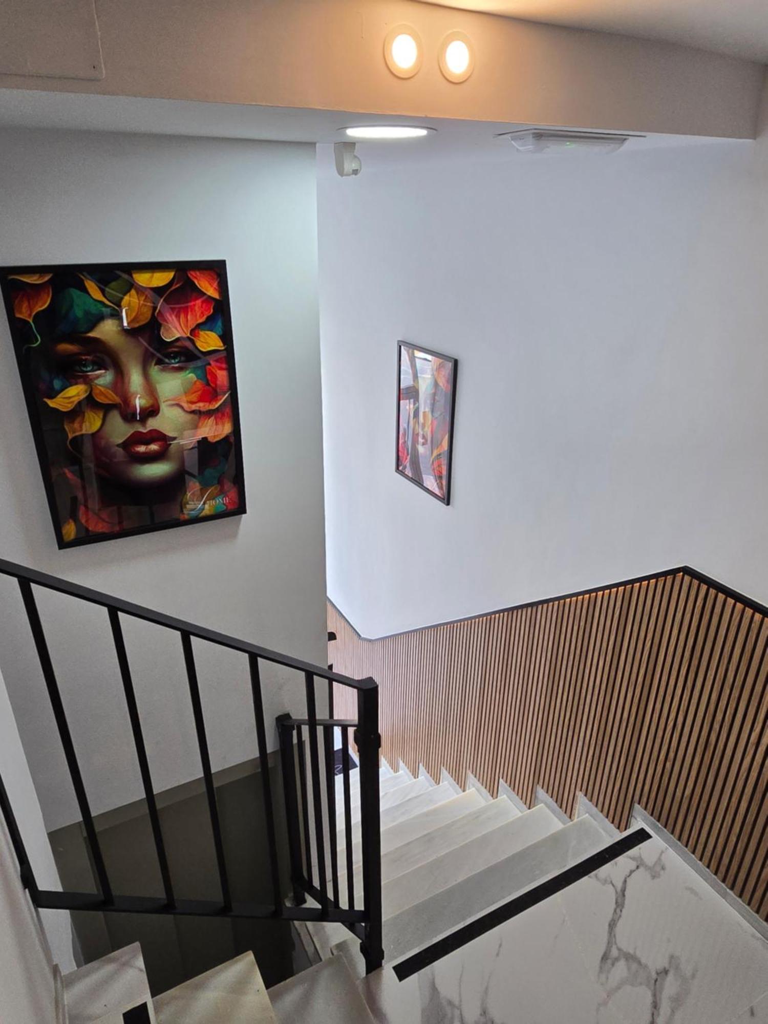 Lhome Sevilla Bagian luar foto