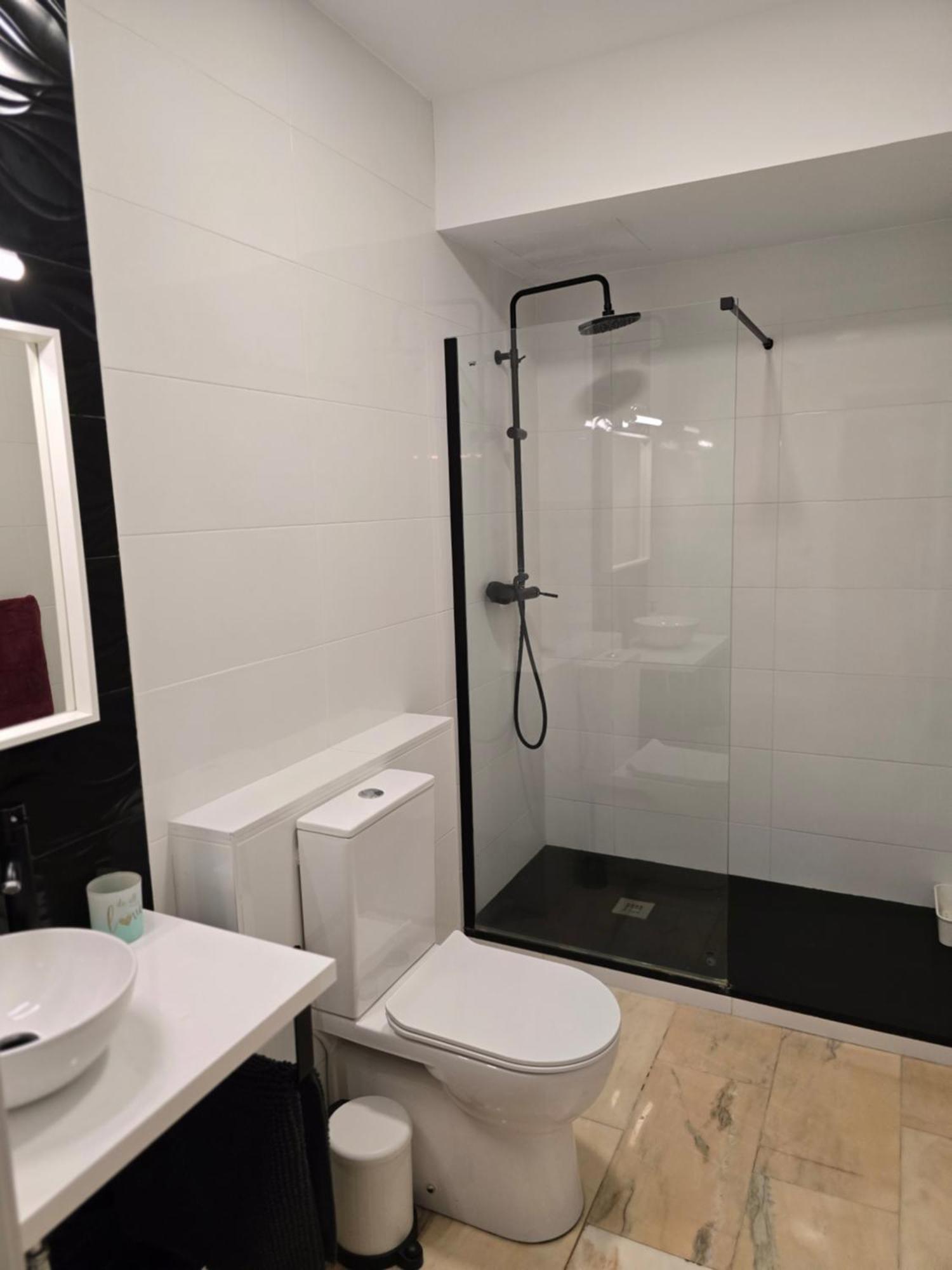 Lhome Sevilla Bagian luar foto